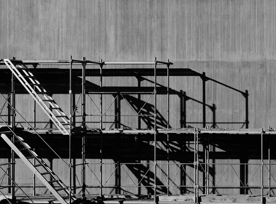 Estructura metálica de un edificio en construcción